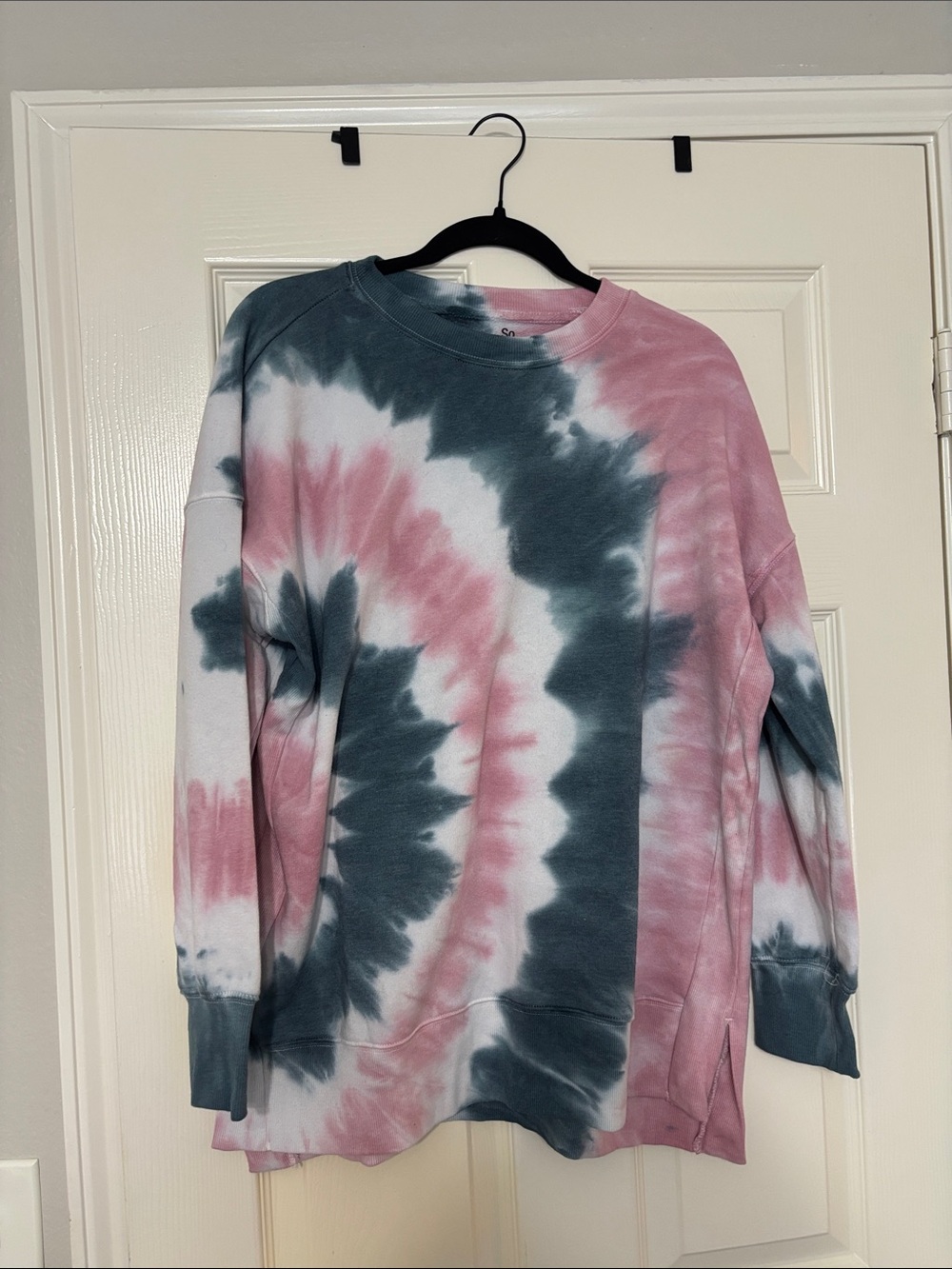 So Tie-Dye Crewneck Sweater in Pink, Blue & White